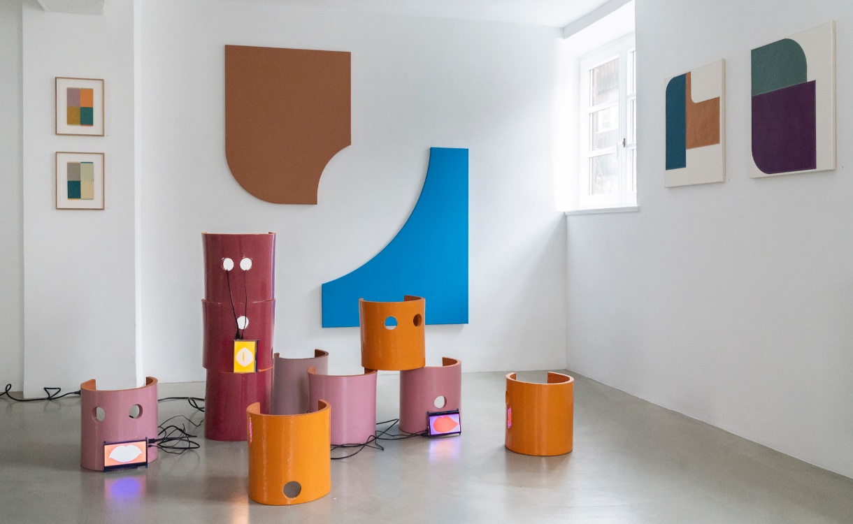 <p>Gruppenausstellung „vier gewinnt“ – Janina Schmid und Birte Horn</p>
